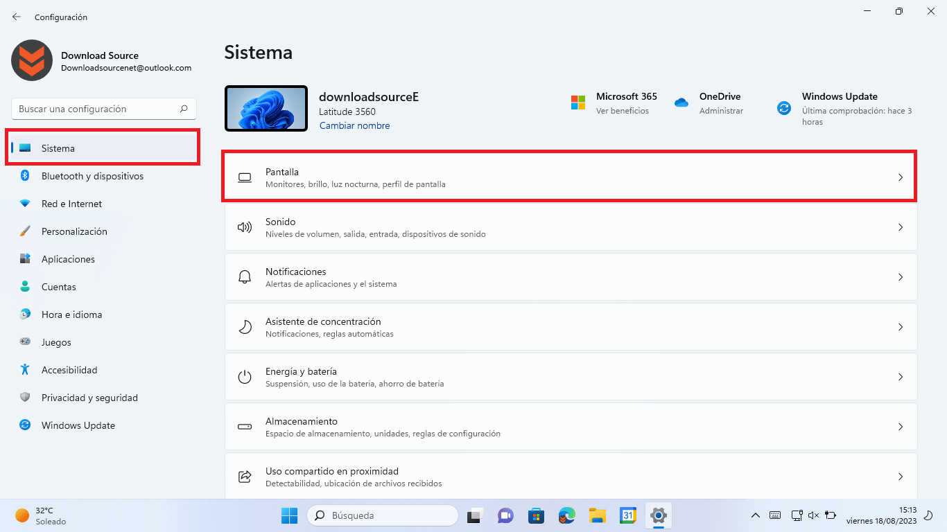 monitor externo conectado a un portatil con la tapa bajada